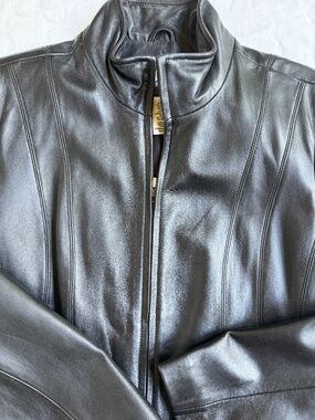 Women’s Black Leather Zip-Front Tailored Jacket Sz L